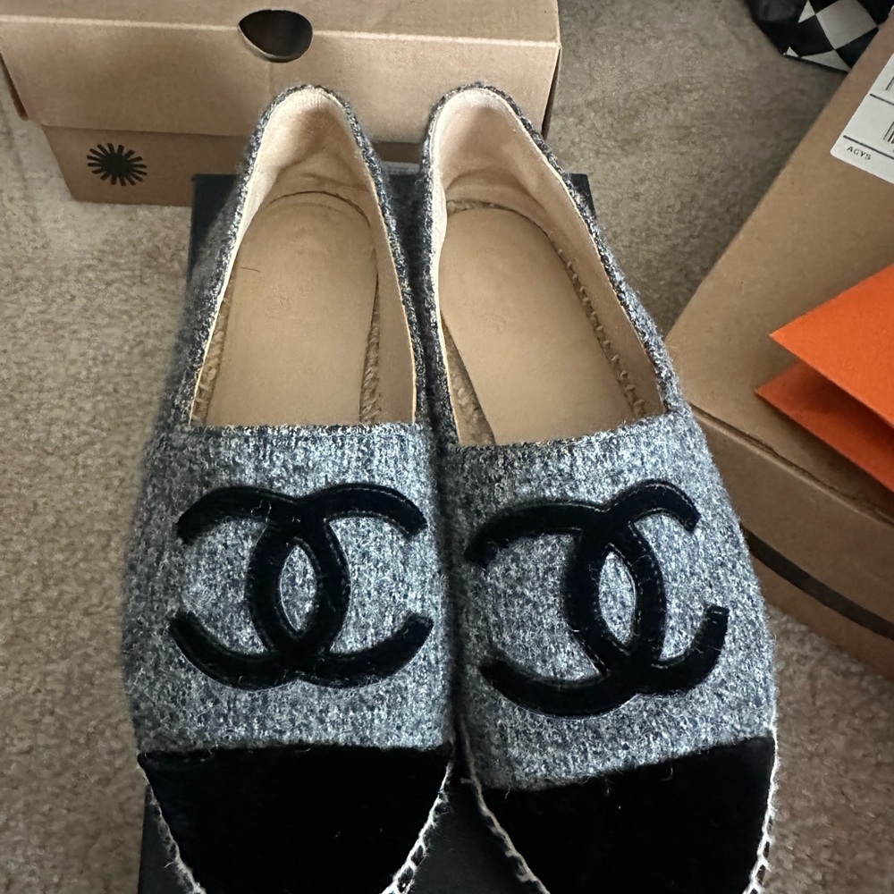 CHANEL Gray and Black Espadrilles with Interlocking CC Logo
